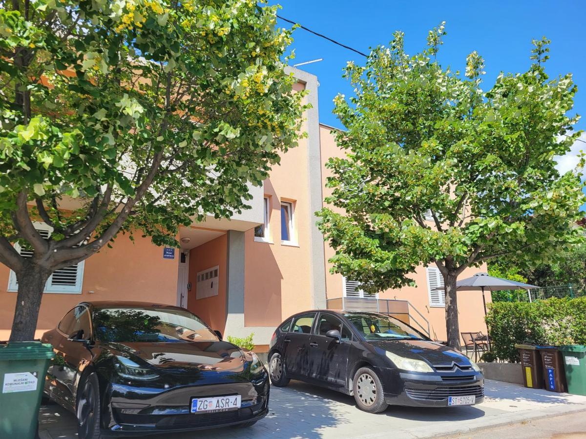 Apartment Gamma With Hydromassage Mini Pool Near Split Zrnovnica Экстерьер фото