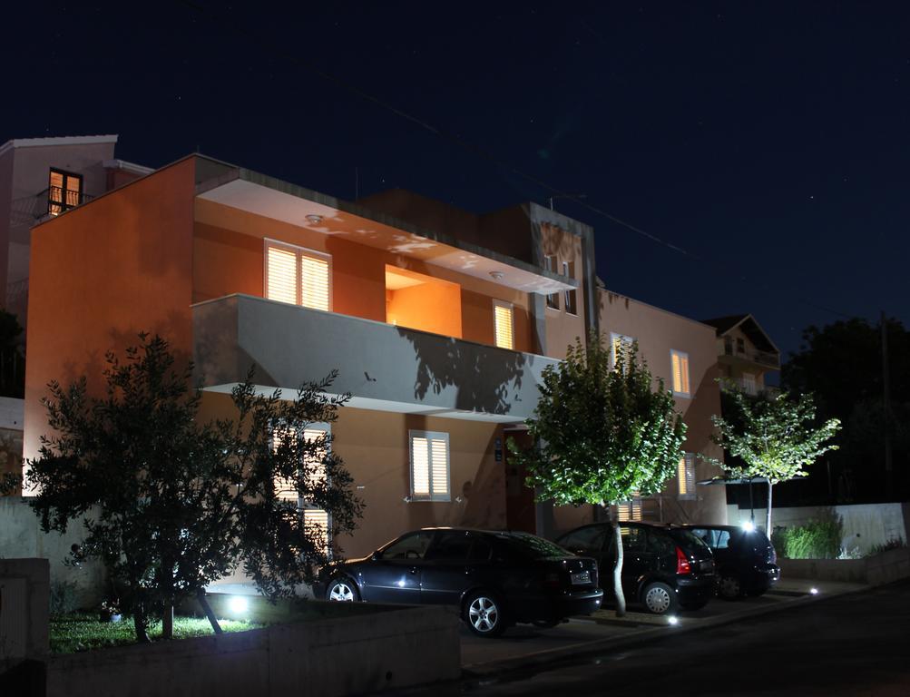 Apartment Gamma With Hydromassage Mini Pool Near Split Zrnovnica Экстерьер фото